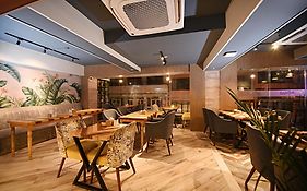 Daali Hotel & Apartment